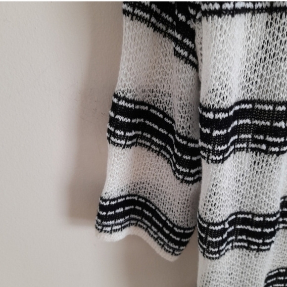 Jones New York Monochrome Striped Cardigan - Picture 4 of 8